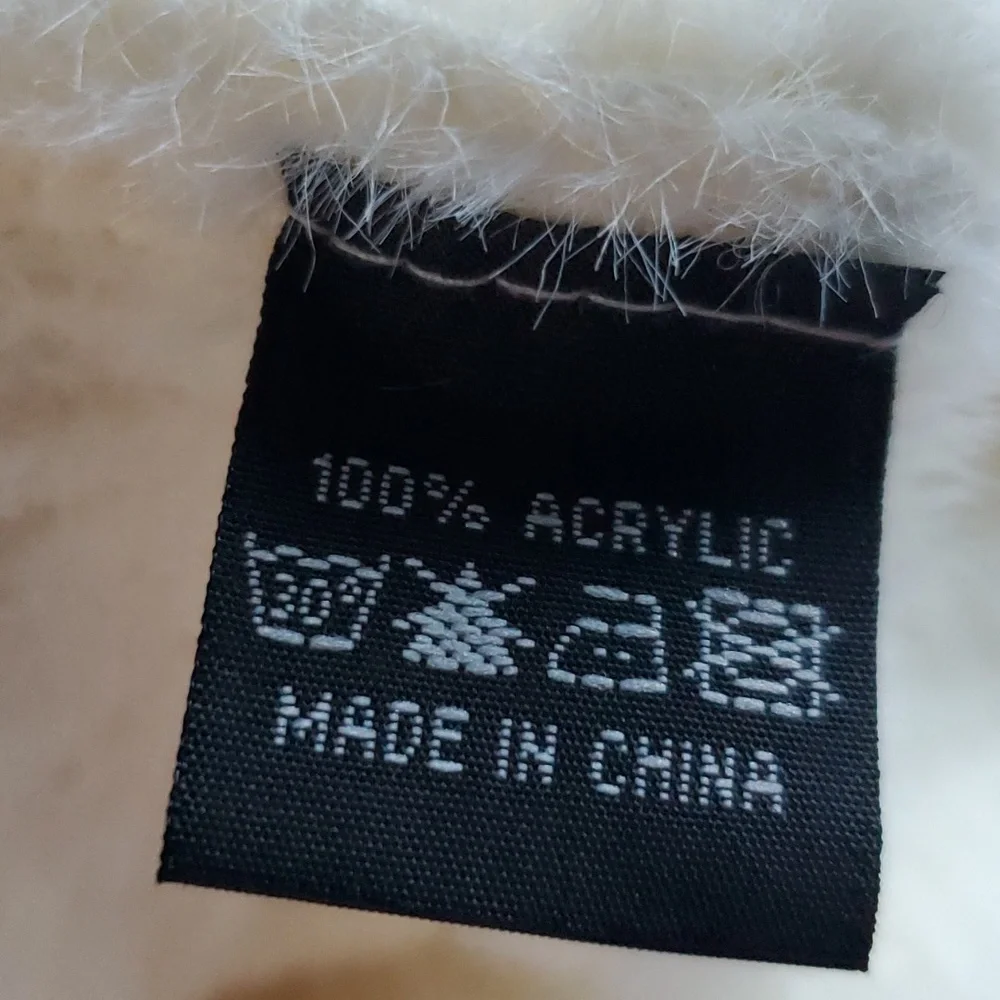 Robin Ruth Beanie - Picture 5 of 9